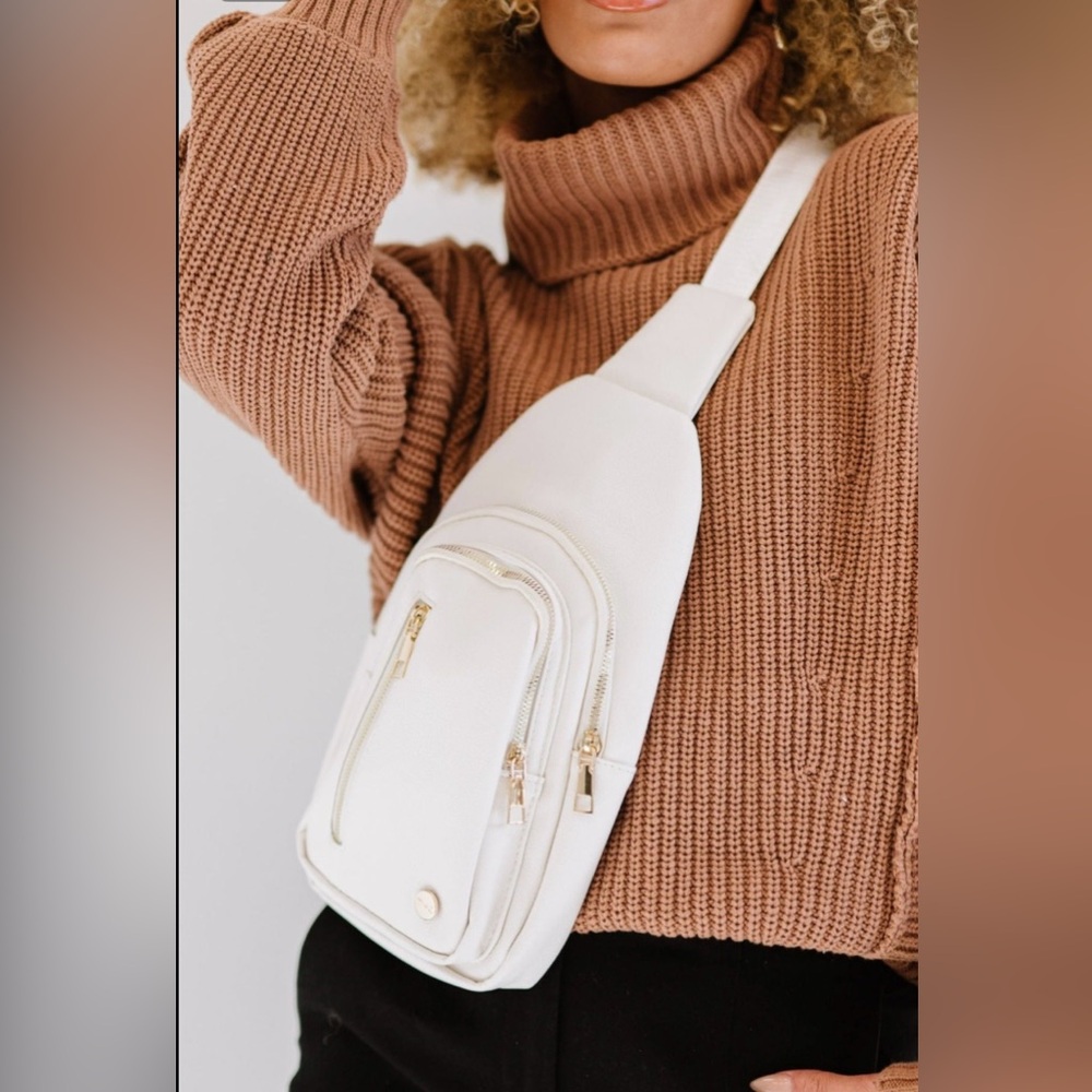 NWOT Ivory Sling Crossbody Bag
